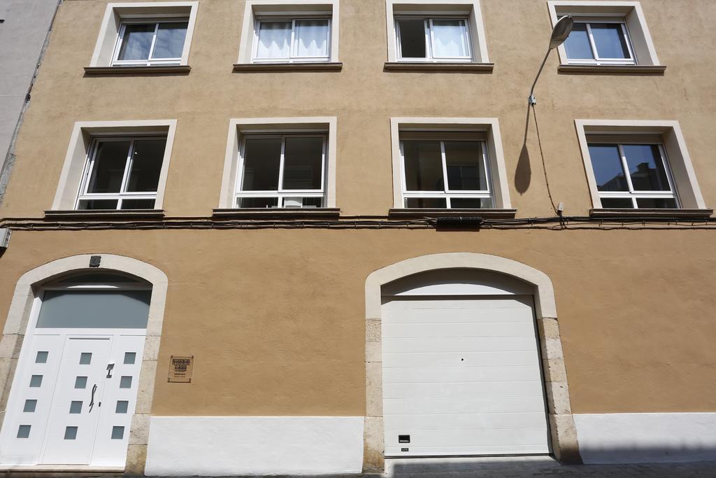 Apartaments Claudia Реус Экстерьер фото