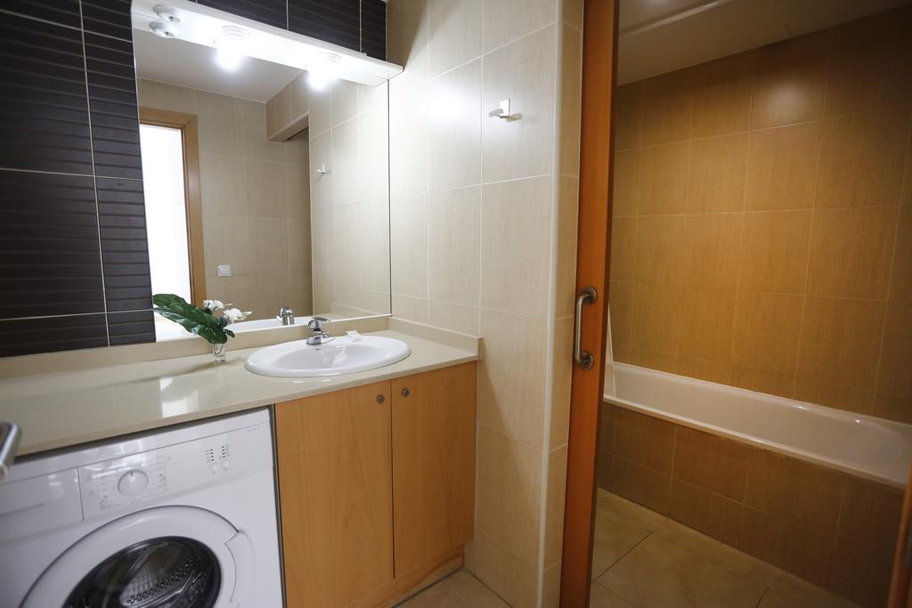 Apartaments Claudia Реус Экстерьер фото