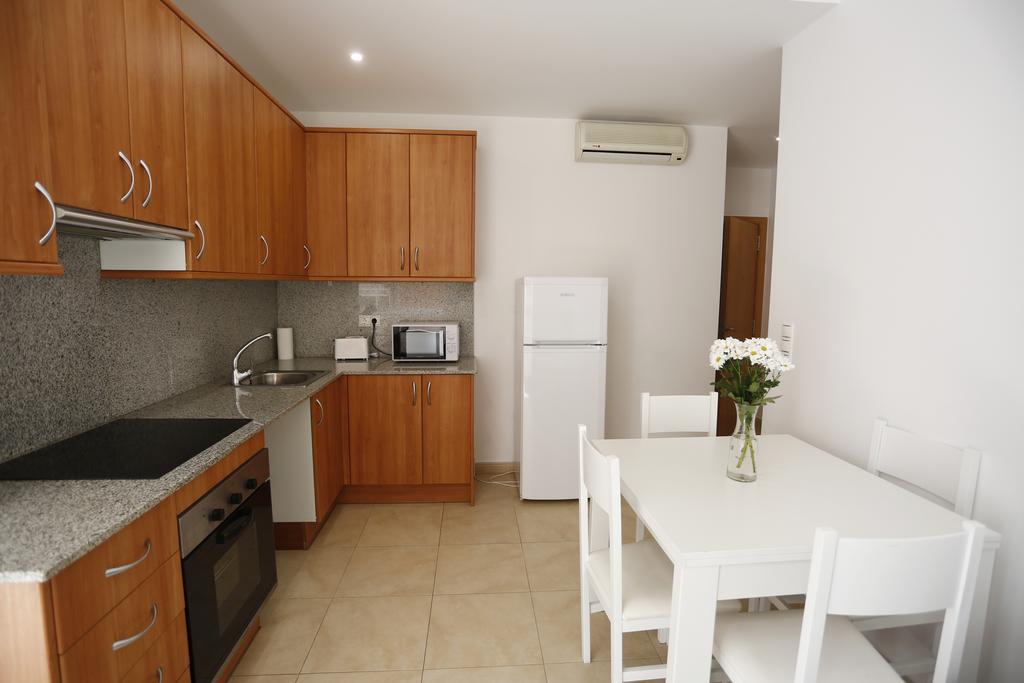 Apartaments Claudia Реус Экстерьер фото