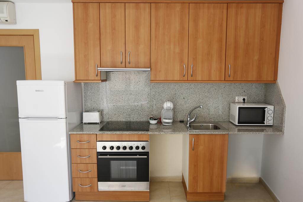 Apartaments Claudia Реус Экстерьер фото