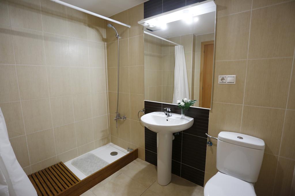 Apartaments Claudia Реус Экстерьер фото